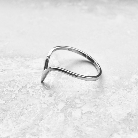 Sterling Silver Pointy V Shape Ring, Silver Rings, Stackable Band, Chevron - Picture 9 of 14